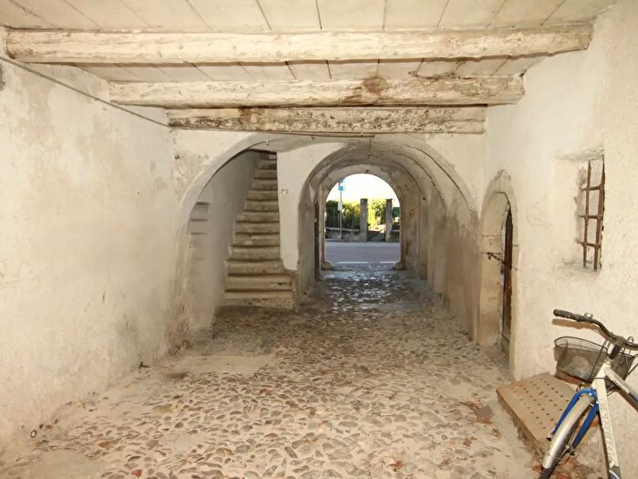 Casa con 6 locali in vendita in Via Trento, Salorno