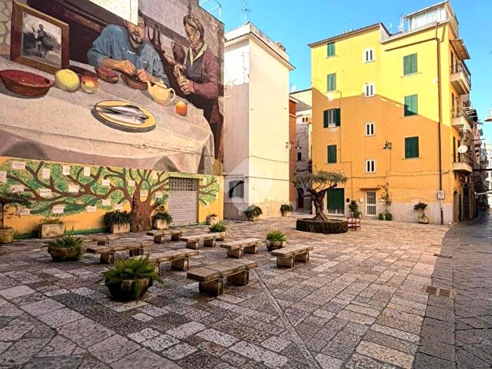 Appartamento trilocale in affitto in Via Indipendenza vico, Gaeta