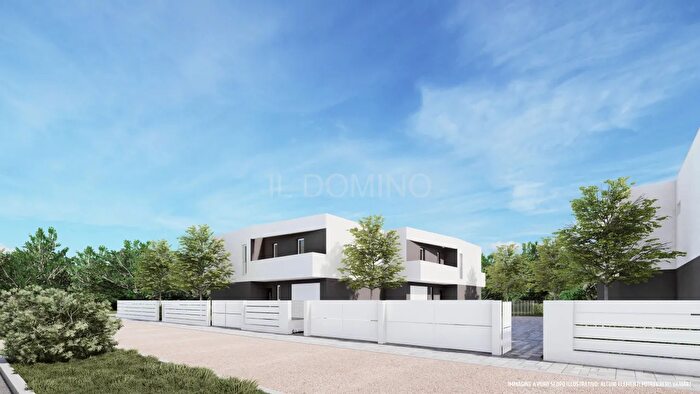 Casa con 5 locali in vendita in Via Roma, Noventa Padovana