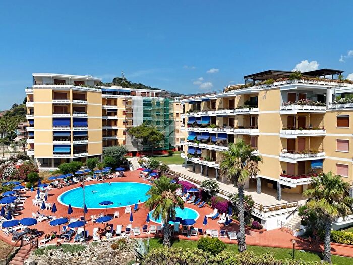 Appartamento monolocale in vendita in Via della Chiesa, San Lorenzo Al Mare