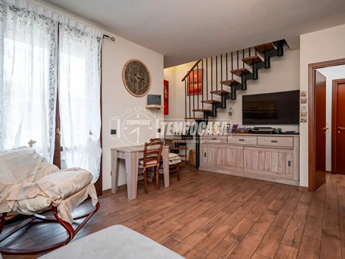 Appartamento quadrilocale in vendita in Via Francesco Borromini, Reggio nell'Emilia