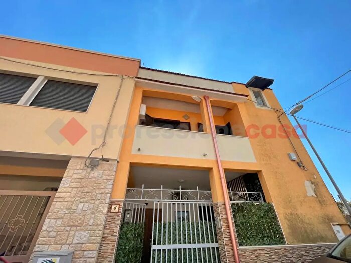 Appartamento con 6 locali in vendita in Via della Liberta, Leporano