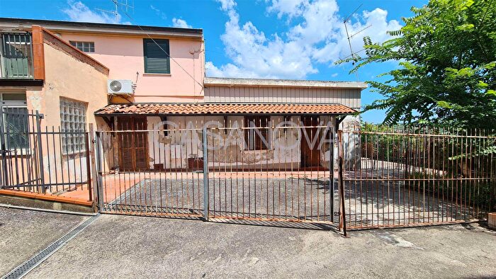 Casa bilocale in vendita in Mosciano Sant'Angelo