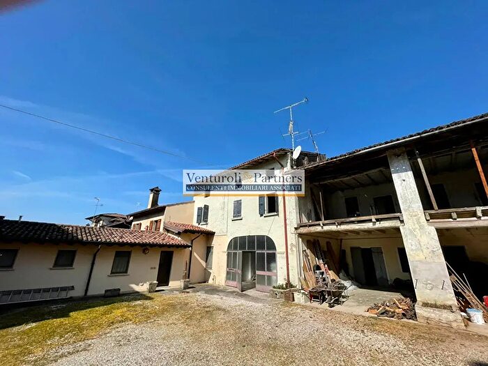 Casa trilocale in vendita in Via Schia, Lonato