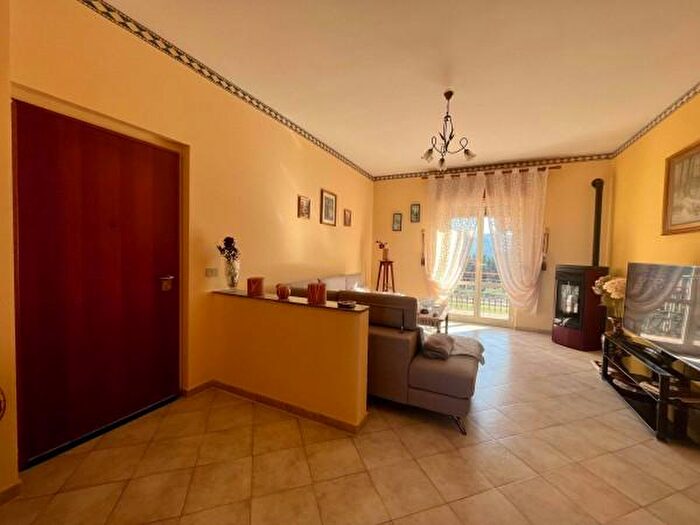 Appartamento quadrilocale in vendita in Via Paolo VI, Capri Leone