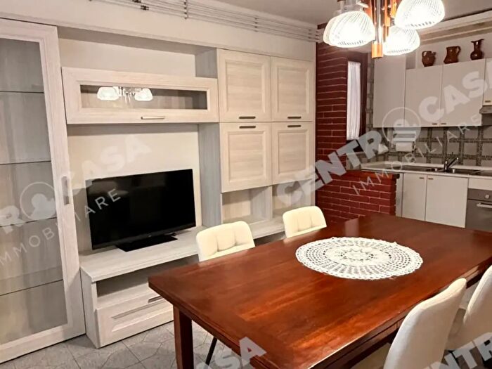 Appartamento trilocale in affitto in Via Cavour, Legnago