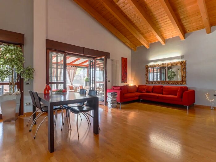 Appartamento con 5 locali in vendita in Via Risorgimento, Zola Predosa