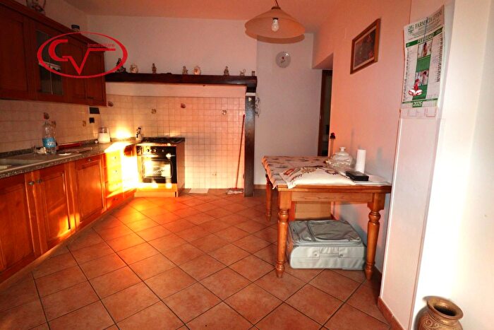 Appartamento quadrilocale in vendita in Via di Noferi, Montevarchi