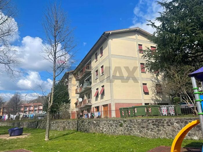 Appartamento con 6 locali in vendita in Barga