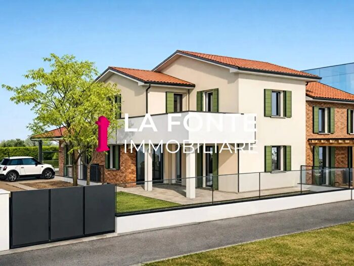 Casa trilocale in vendita in Campolongo Maggiore