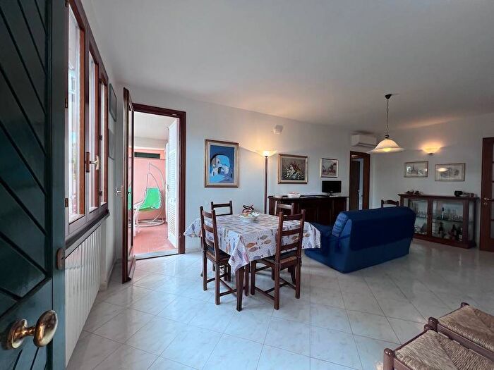 Appartamento quadrilocale in affitto in Via Telemaco Signorini, Castiglioncello, Rosignano Marittimo