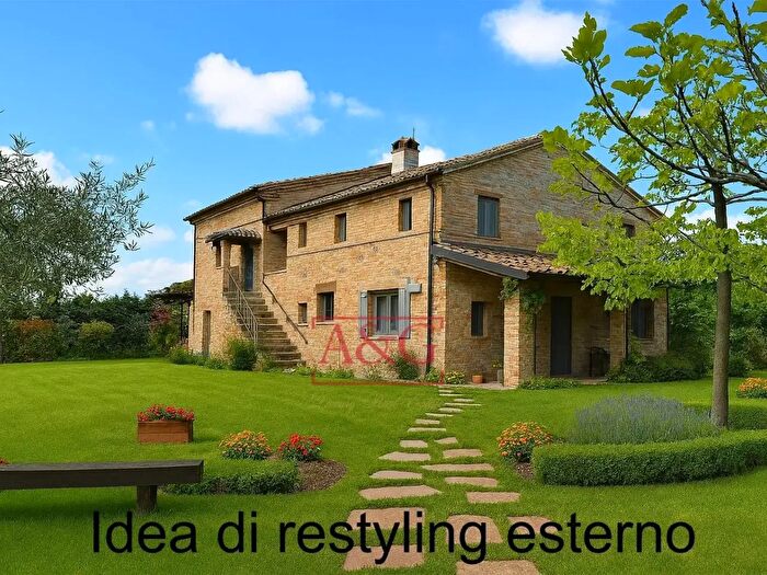 Casa con 10 locali in vendita in Frazione Montefiore, Recanati