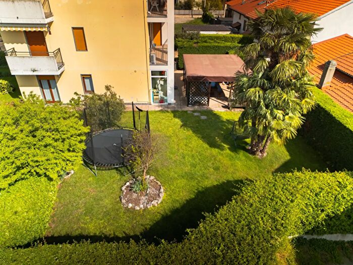 Appartamento trilocale in vendita in Via Carlo Porta, Turate