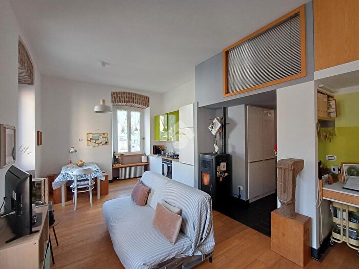 Case in Vendita e in Affitto - 2