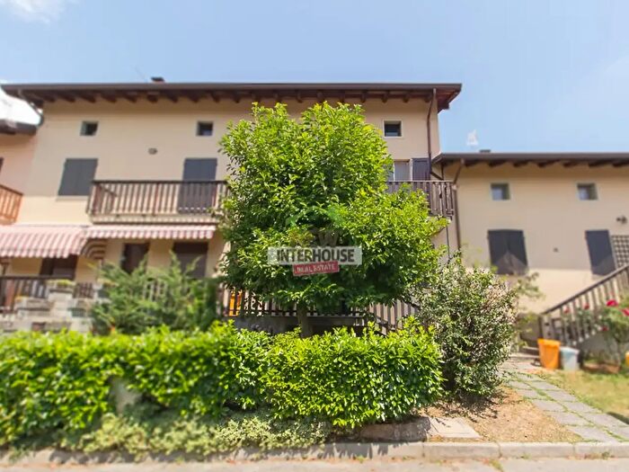 Appartamento con 8 locali in vendita in Località Vigna, Castelnovo Del Friuli