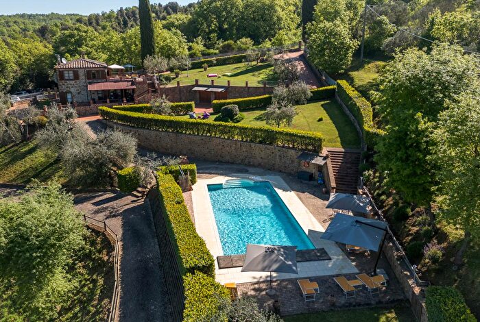 Casa in vendita in Trequanda