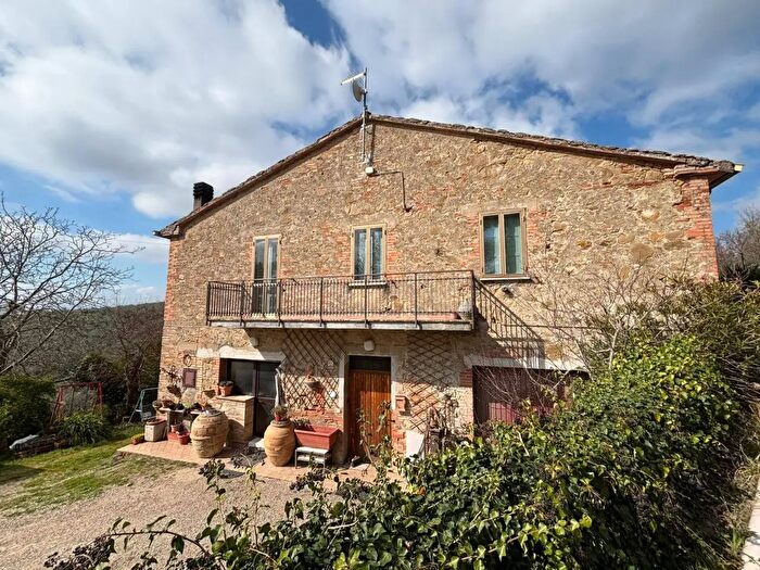 Casa con 9 locali in vendita in Strada Gaglietolese, Collazzone