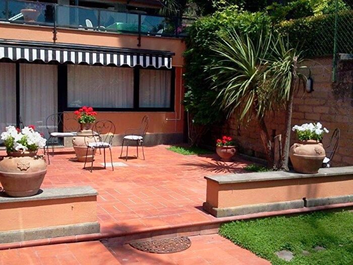 Appartamento con 5 locali in affitto in Via Tiberina, Riano