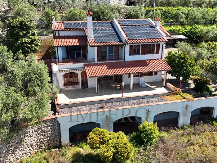 Casa con 14 locali in vendita in Via Nappio, Ventimiglia