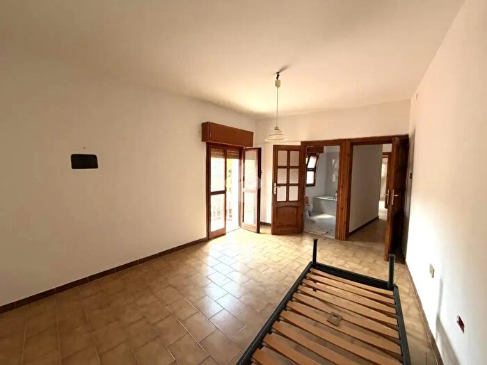 Casa quadrilocale in vendita in Via Amsicora, Ossi