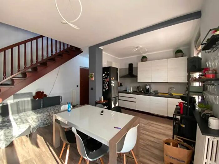 Appartamento quadrilocale in vendita in Via Domenico Badalin, Asti