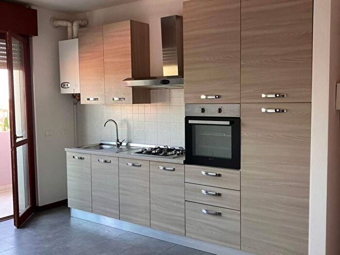 Appartamento bilocale in affitto in Centro, Isola Rizza
