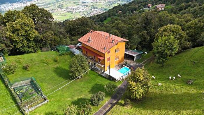 Appartamento quadrilocale in vendita in Via Valle Roncaglia, Pian Camuno