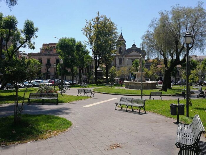 Appartamento bilocale in vendita in Piazza Camillo Benso di Cavour, Borgo, Catania