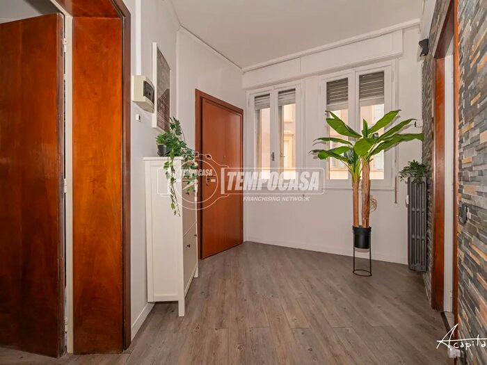 Appartamento con 5 locali in vendita in Strada Nazionale per Carpi Sud, Modena