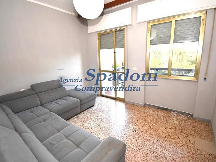 Appartamento con 5 locali in vendita in Buggiano