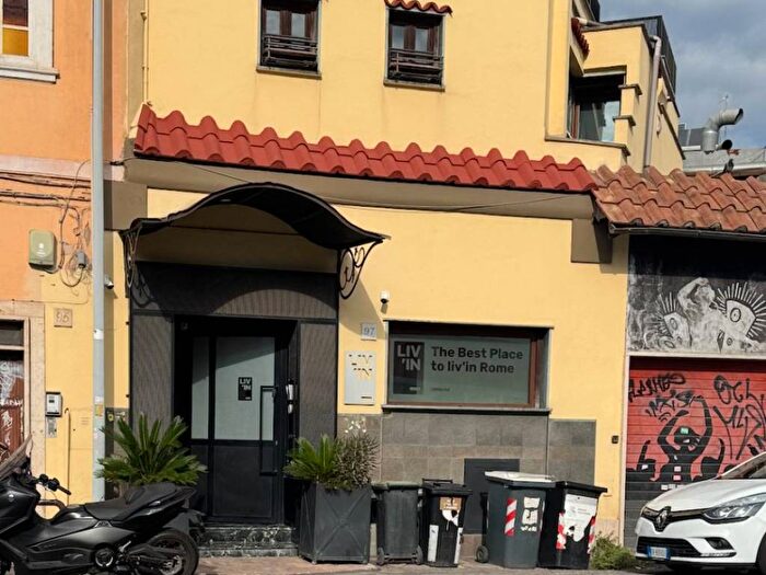 Casa con 6 locali in affitto in Viale dello Scalo San Lorenzo, San Lorenzo, Roma