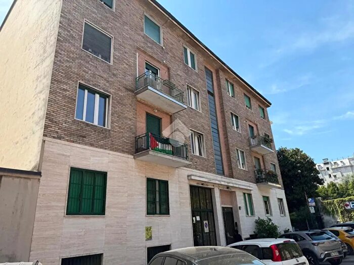 Appartamento monolocale in vendita in Piazza Napoli, Milano