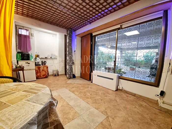 Casa monolocale in affitto in Viale della Vittoria, Ostia Levante, Roma