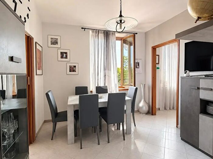 Appartamento trilocale in vendita in Via Collegno, Rivoli