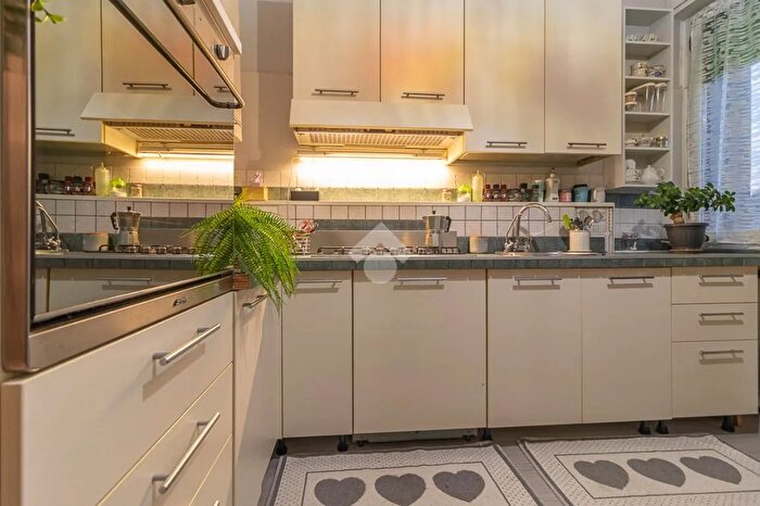 Appartamento trilocale in vendita in Via Verrazzano, Cesenatico