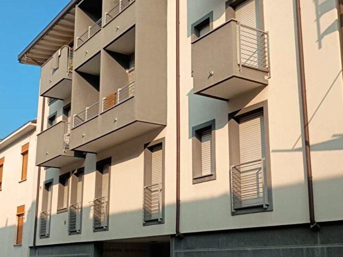 Appartamento bilocale in affitto in Via Arrigo Boito, Cazzaniga Ospedale, Monza