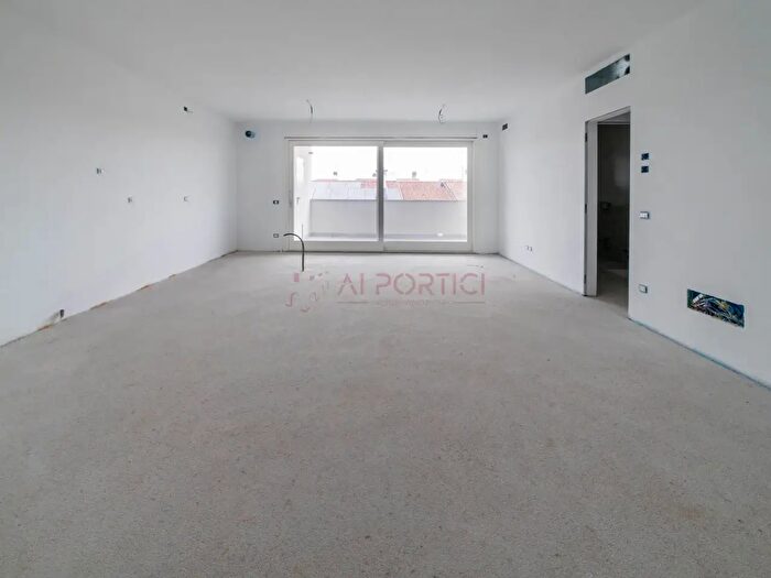 Appartamento trilocale in vendita in Camponogara