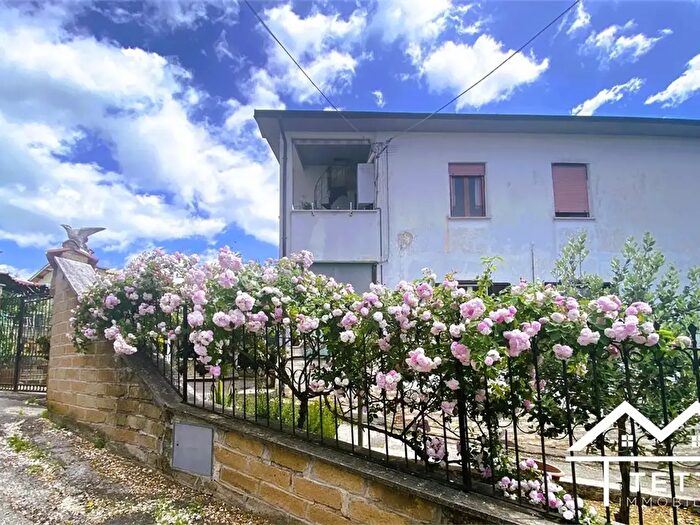 Casa trilocale in vendita in Via del Mattone, Forano