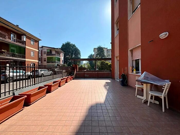 Appartamento trilocale in vendita in Via Lago Gerundo, Cremona