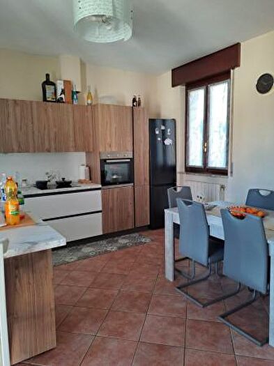 Casa quadrilocale in vendita in Villa Cortese