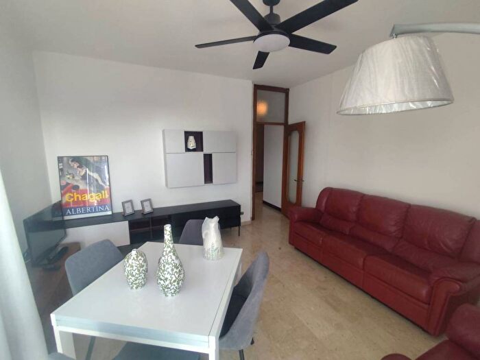 Appartamento trilocale in affitto in Via Isonzo, Prestino, Como