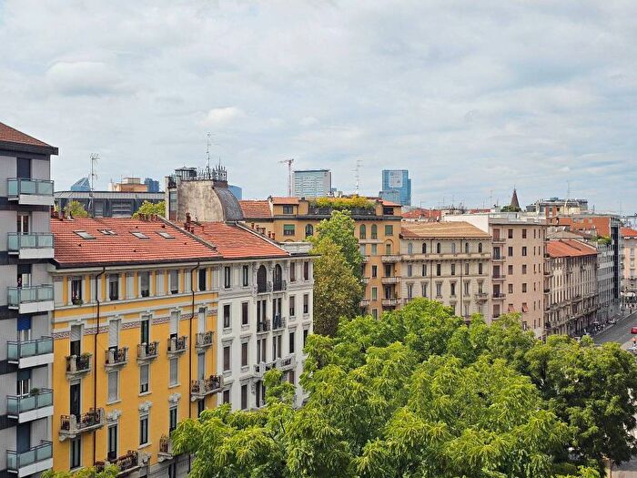 Appartamento quadrilocale in affitto in Viale Gran Sasso, Città Studi, Milano