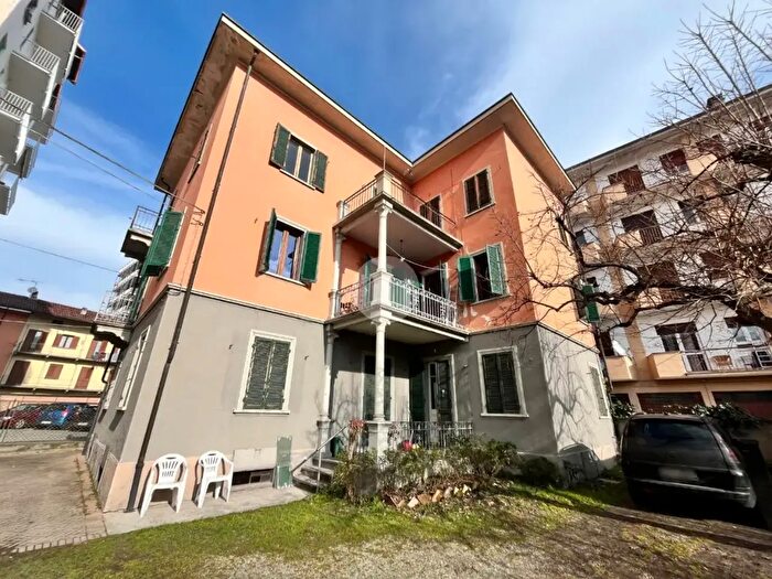 Appartamento con 5 locali in vendita in Via Torino, Ivrea