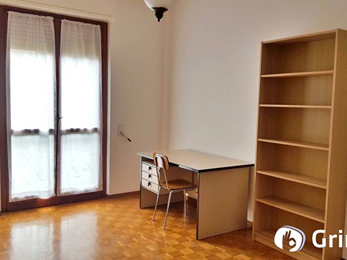 Appartamento monolocale in affitto in Via Bellezza, Bocconi, Milano