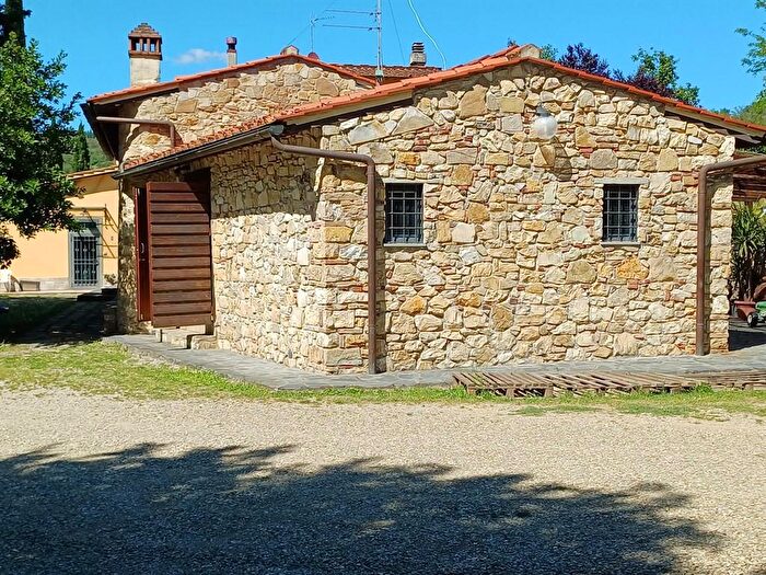 Appartamento con 5 locali in affitto in Via dello Stracchino, Pontassieve