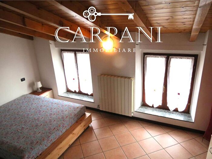 Appartamento bilocale in affitto in Via San Rocco, Locate Varesino