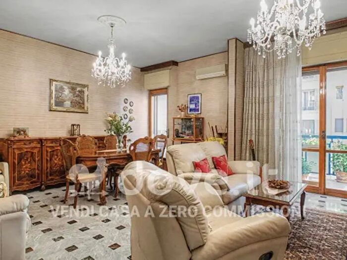 Appartamento quadrilocale in vendita in Via Ettore dAmore, Taranto