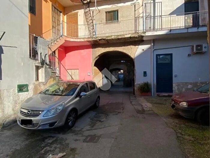 Appartamento quadrilocale in vendita in Via Giovanni Liguori, Frattaminore