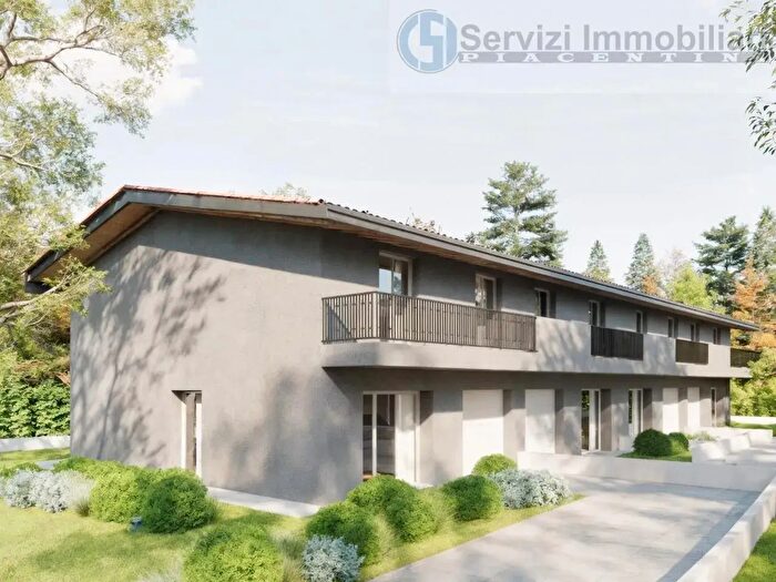 Casa quadrilocale in vendita in Via Pietro Diani, Piacenza