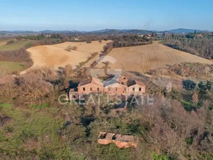 Casa con 6 locali in vendita in Piazzale Piero Morviducci, Chiusi